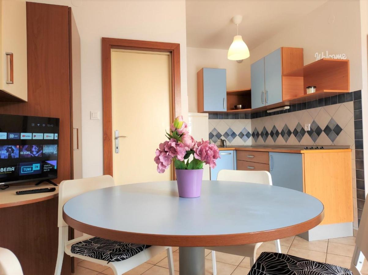 Apartment Rose Krk Town Exterior photo